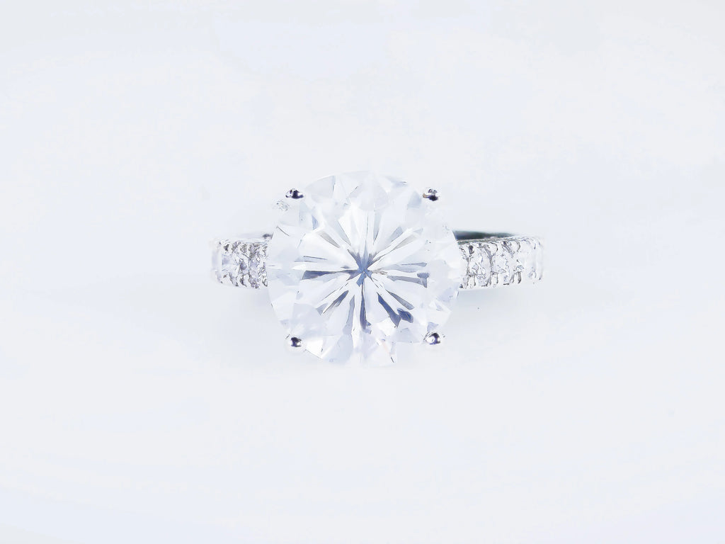 Bague Royale en Or – Diamant Rond Luxe Raffiné