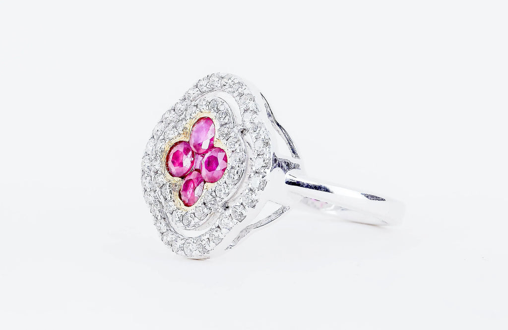 Bague_avec_Diamant_et_Saphir_Rose