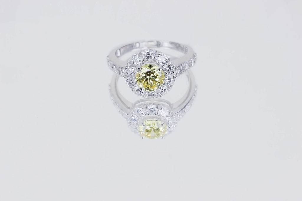 Bague_diamant_jaune_Aelia