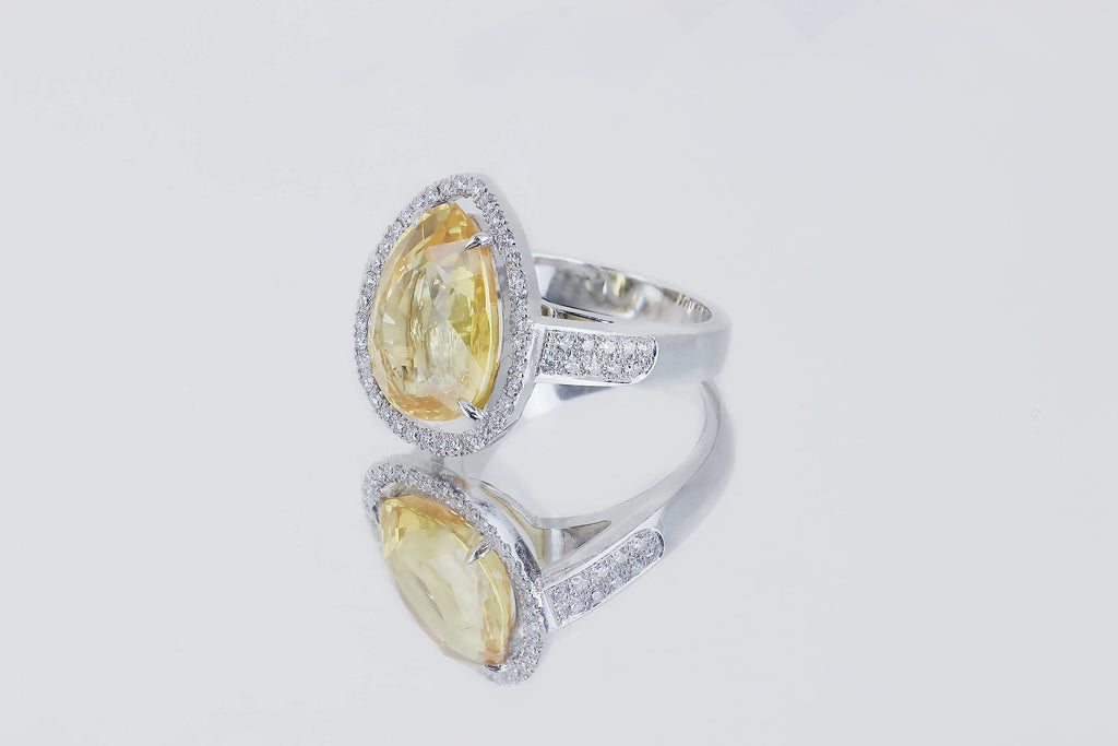 Bague_en_Diamant_jaune_Clemence