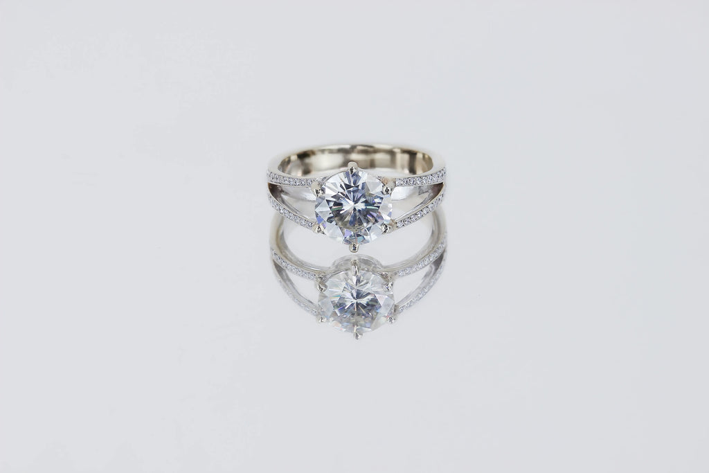 Bague_en_diamant_blanc_Ariane