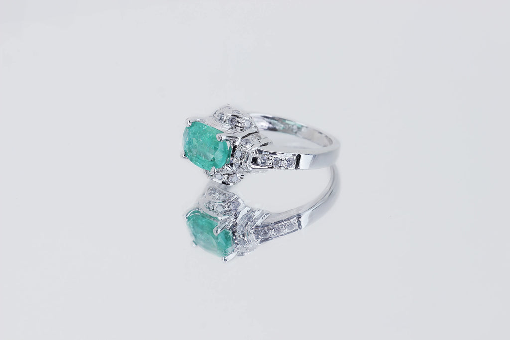 Bague_en_emeraude_verte_Serena