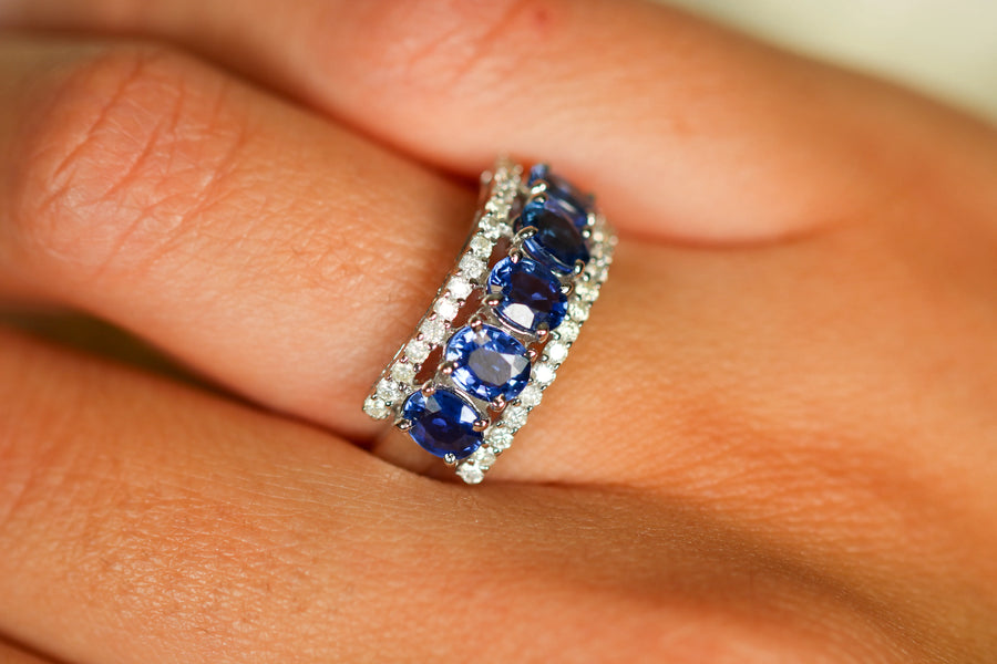 Bague en saphir bleu - Élise